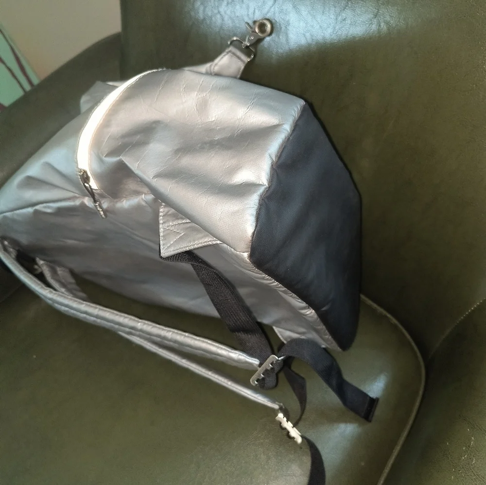 New Balance Silver and Black Backpack Running Activity Performance Neon